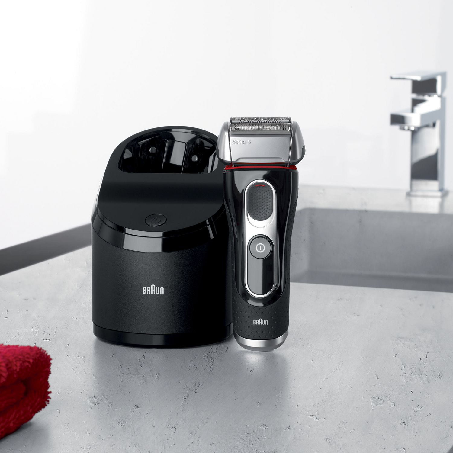 Braun Series 5 5190cc Electric Shaver with Cleaning Center